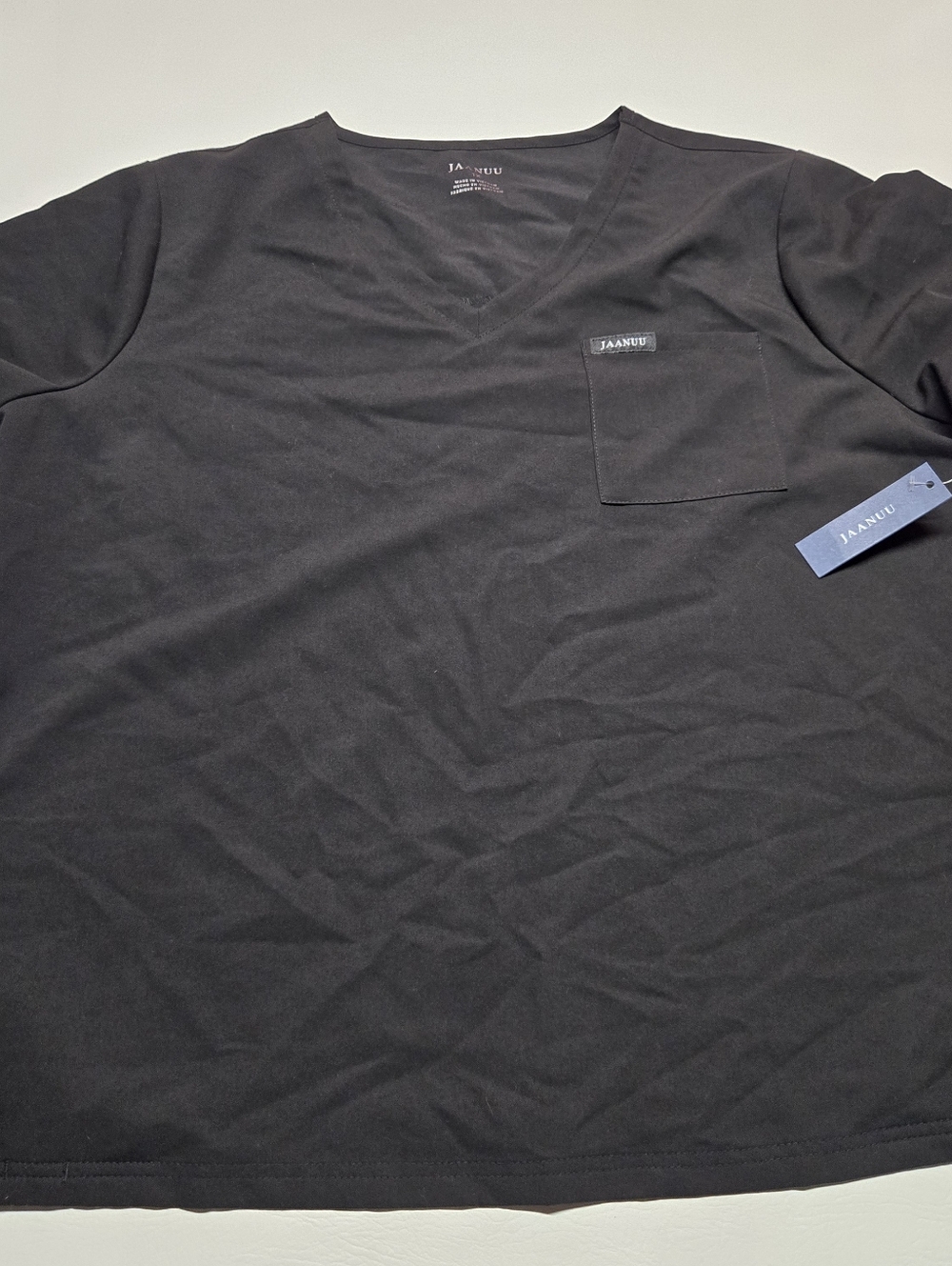 Jaanuu Womens Black Scrub Top size XL New with tags